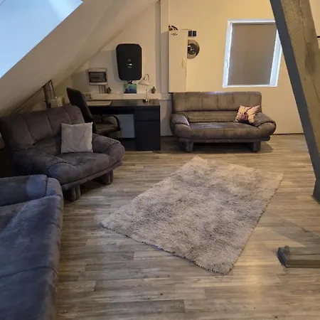200 Quadratmeter Haus Nahe Airport Geierlay Weinberge Mosel Cochem * Peterswald-Loffelscheid