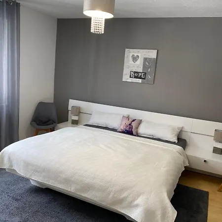 200 Quadratmeter Haus Nahe Airport Geierlay Weinberge Mosel Cochem *