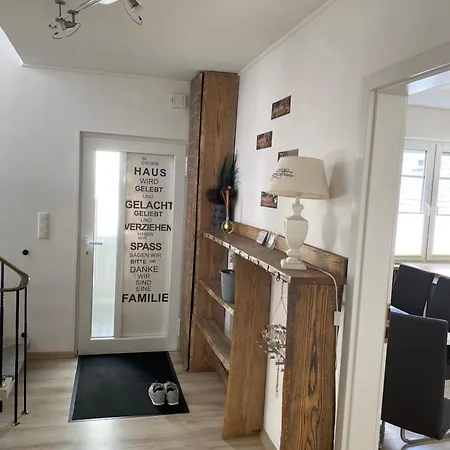 200 Quadratmeter Haus Nahe Airport Geierlay Weinberge Mosel Cochem Nyaraló *